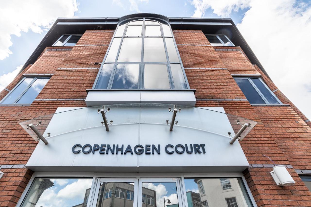 Copenhagen Court Apartments Basingstoke Dış mekan fotoğraf